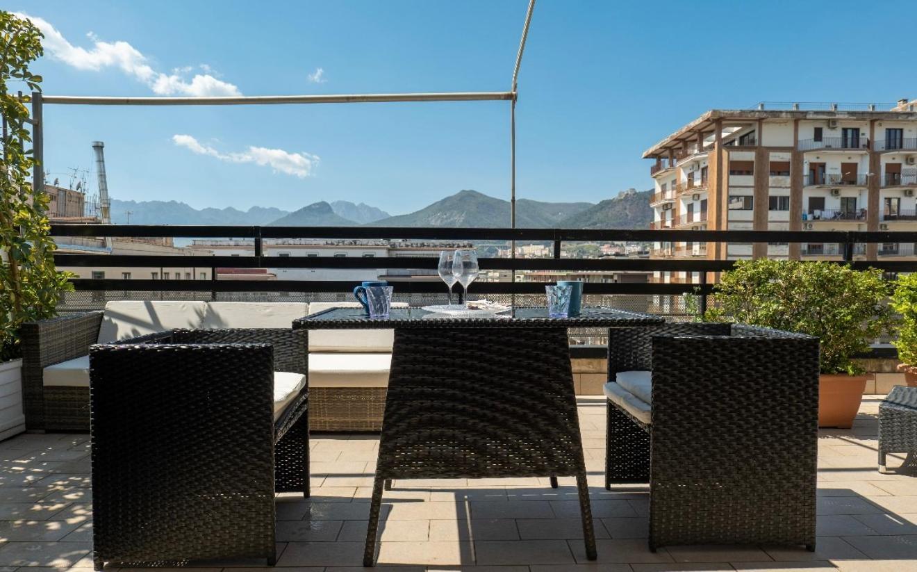 Mareluna Penthouse - Luxury Suites Salerno Exterior photo