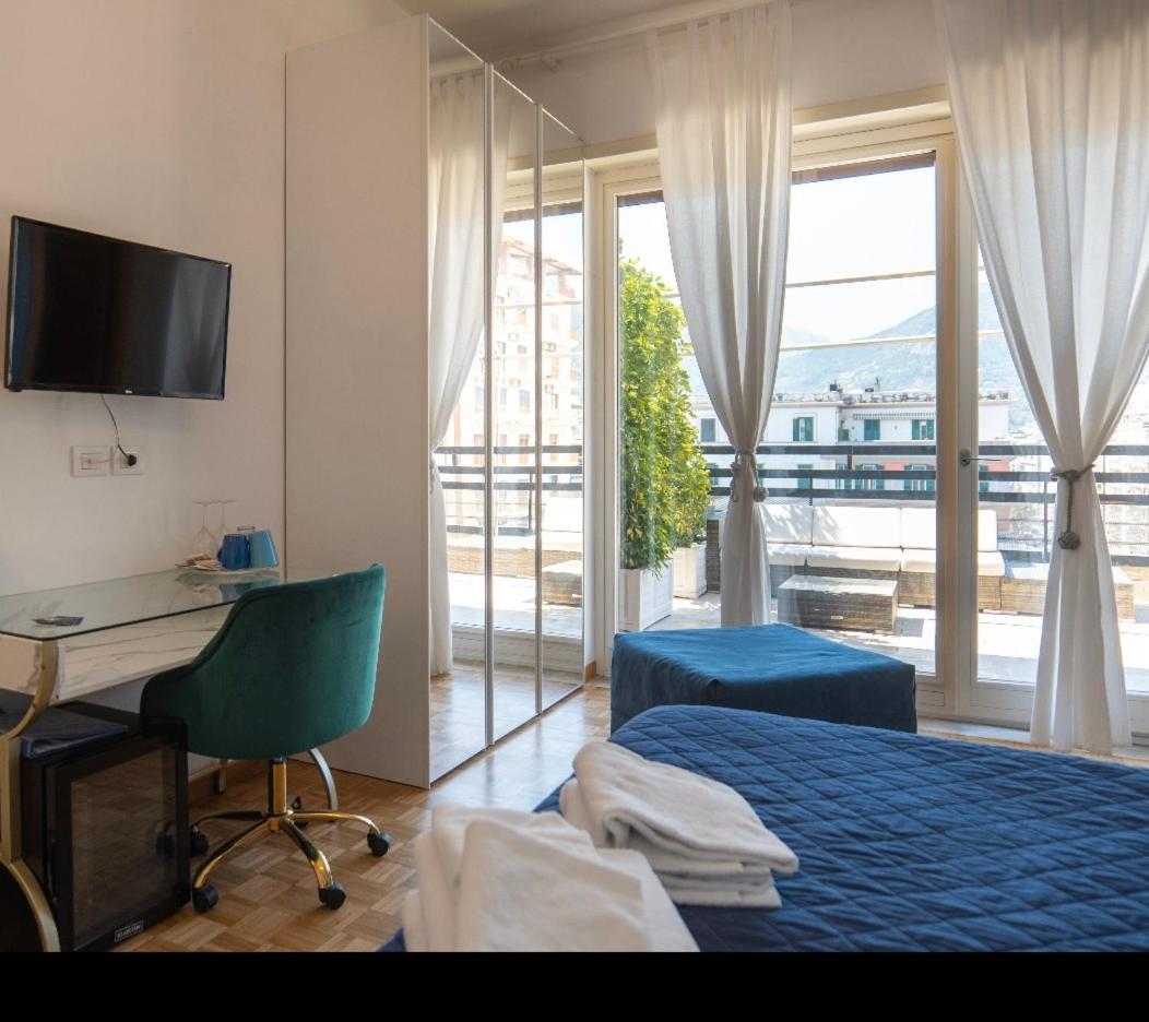Mareluna Penthouse - Luxury Suites Salerno Exterior photo