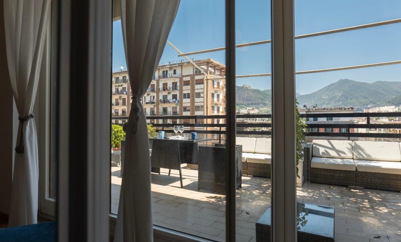 Mareluna Penthouse - Luxury Suites Salerno Exterior photo