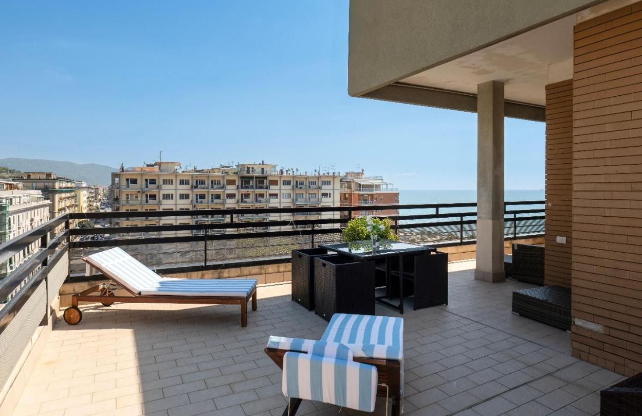 Mareluna Penthouse - Luxury Suites Salerno Exterior photo