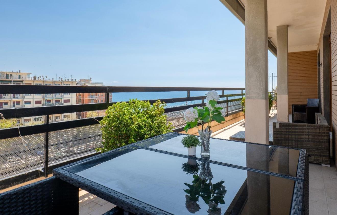 Mareluna Penthouse - Luxury Suites Salerno Exterior photo